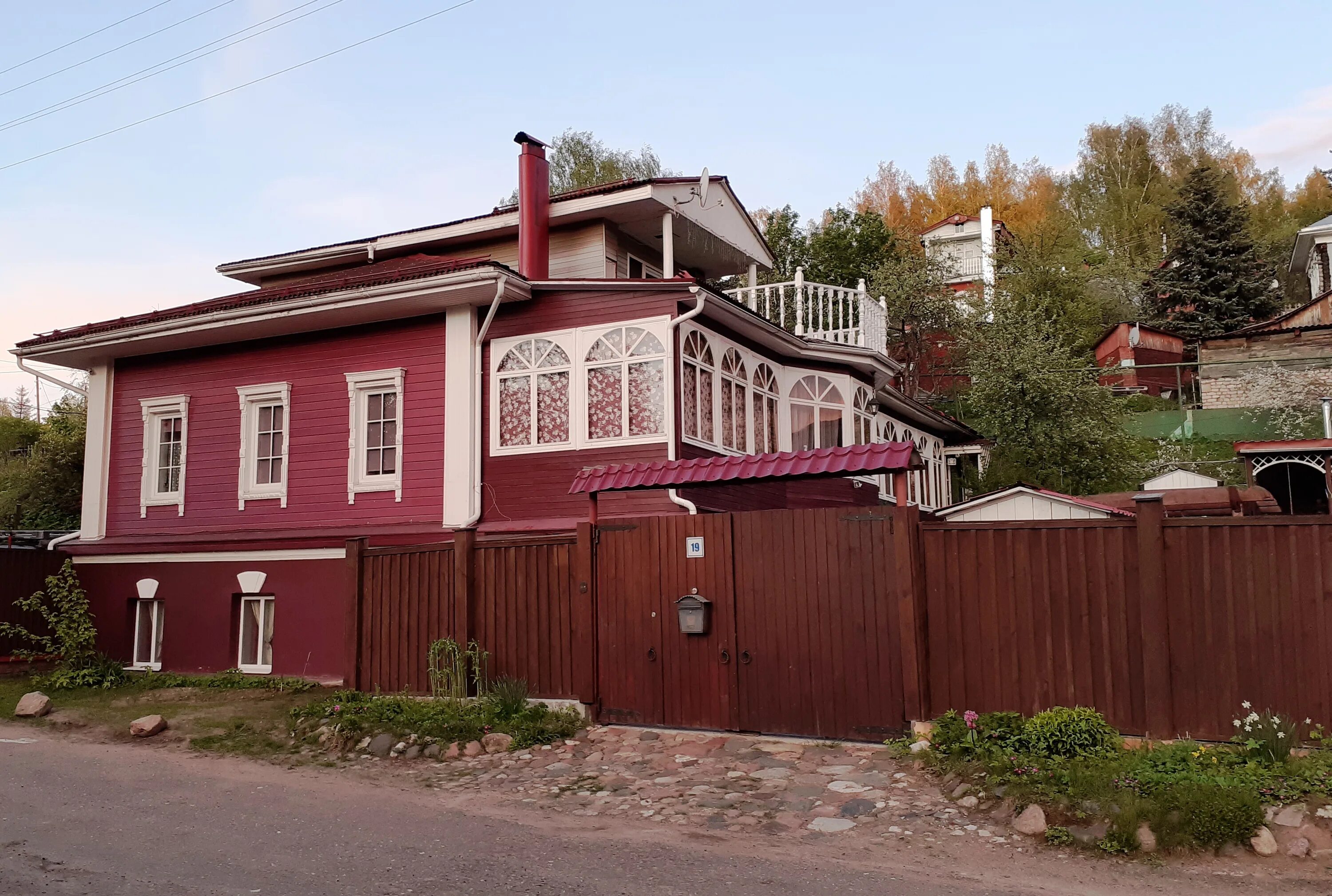 Кропоткина 19. Улица Кропоткина 19. Старые фотографии Плеса Ивановская область. Плес Кропоткина 19 фото. Дом дочери Сечина в Плесе фото.