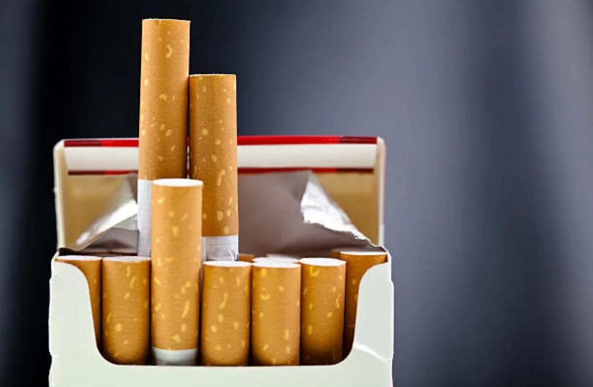 К чему снится сигареты во сне. Сигареты в пакете. Производители сигарет. Табак для сигарет. Сигариллы в пакете.
