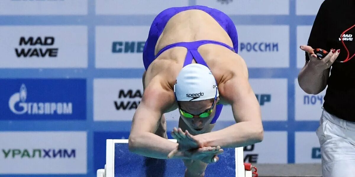 Анкора колин хадлер. Калеб дрессел баттерфляй. 100 метров баттерфляем. Пловчиха. Дарья клепикова плавание.