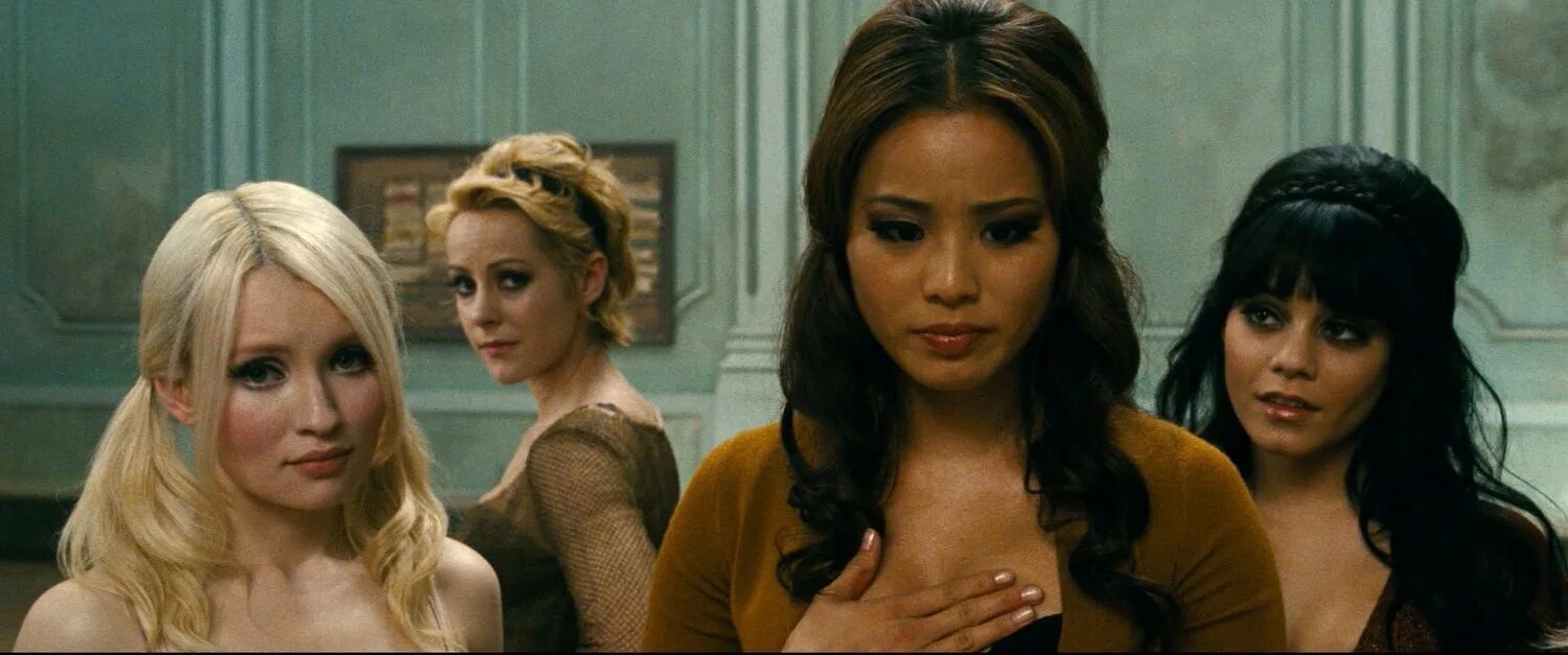 сутенер фильм 2009. попали мир женщин. Maya rudolph идиократия. остался на острове с 6 девушками. попали мир женщин.