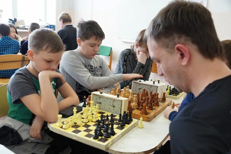 Шахматное поле для задач. Шахматы описание игры. Модели игры в шахматы. Шахматное число. Шахматная доска с координатами клеток.