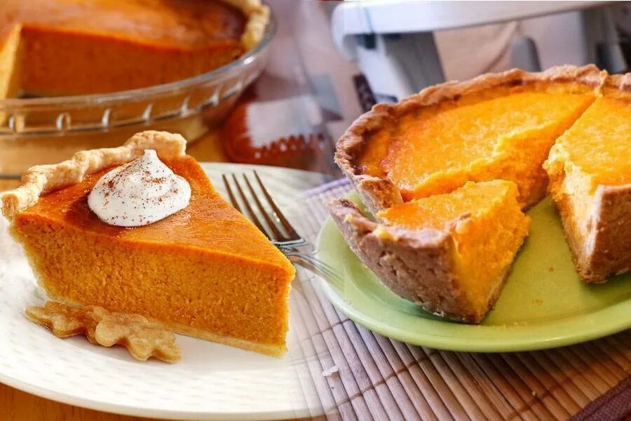 Творожный пирог с тыквой. Тыквенный пирог pumpkin pie. Тыквенный пирог классический. Осенняя выпечка. Вкусный рецепт тыквенного пирога.