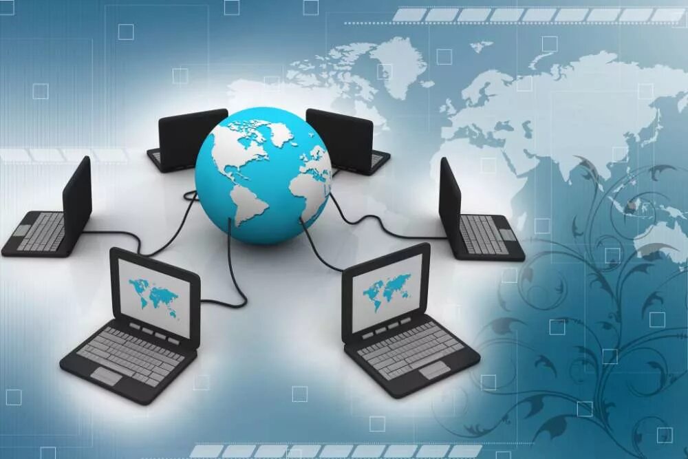 телевизор с интернетом. см интернет. женщина обучается. девушка с ноутбуком и наушниками. ребенок с ноутбуком.