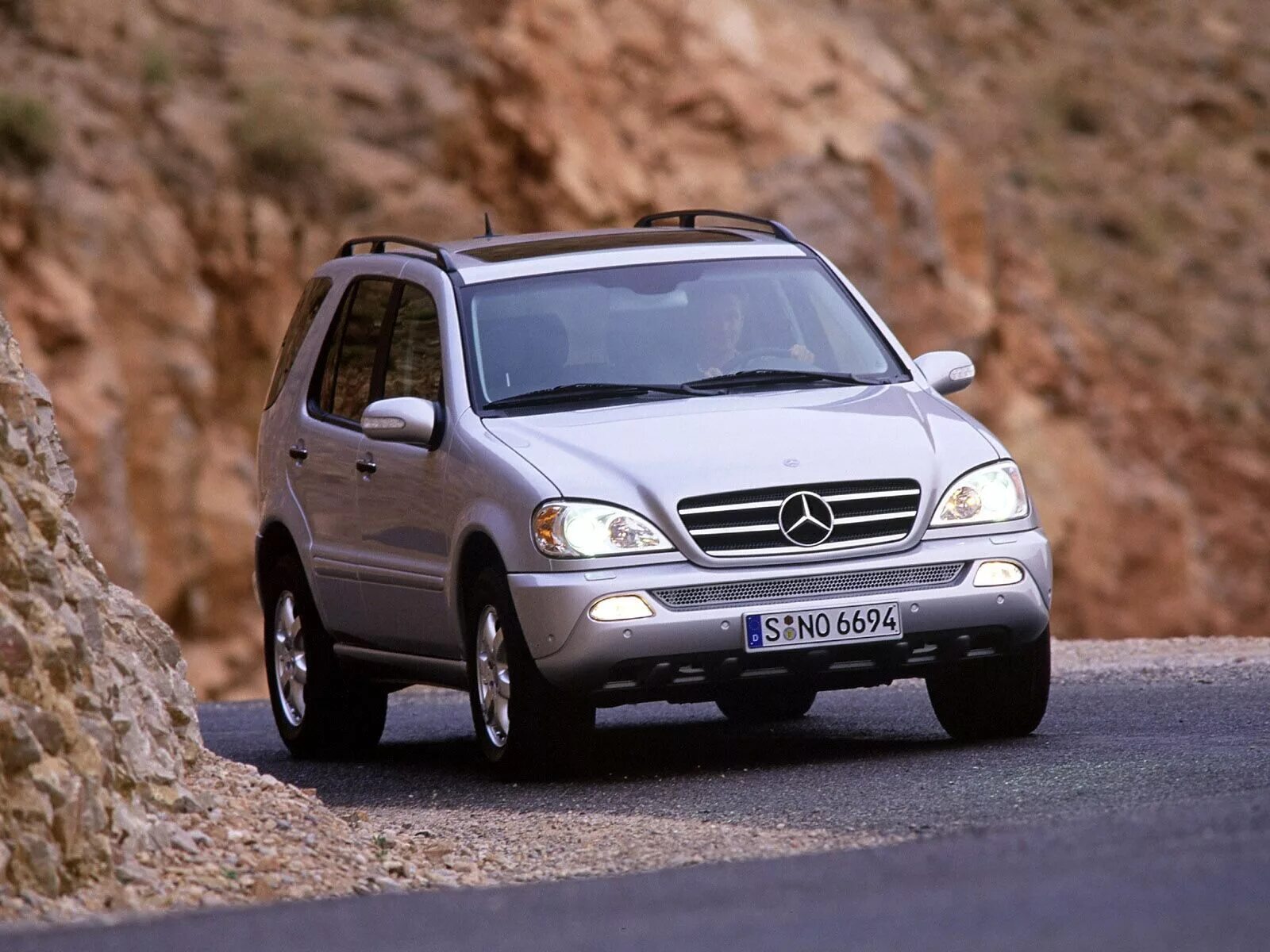 Mercedes Benz ml w163. Мерседес m-class w163. Mercedes Benz ml 500. Mercedes Benz ml 163.