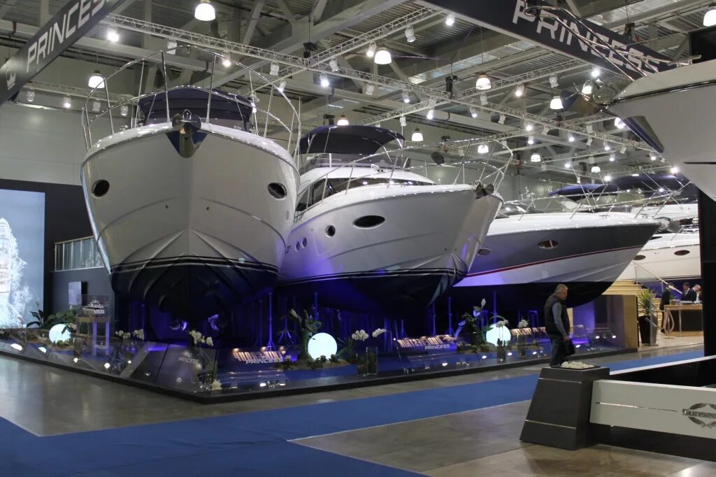 Московское боут шоу 2022. Бот шоу. Бот шоу. Боут шоу 2023. Московское боут шоу 2020.