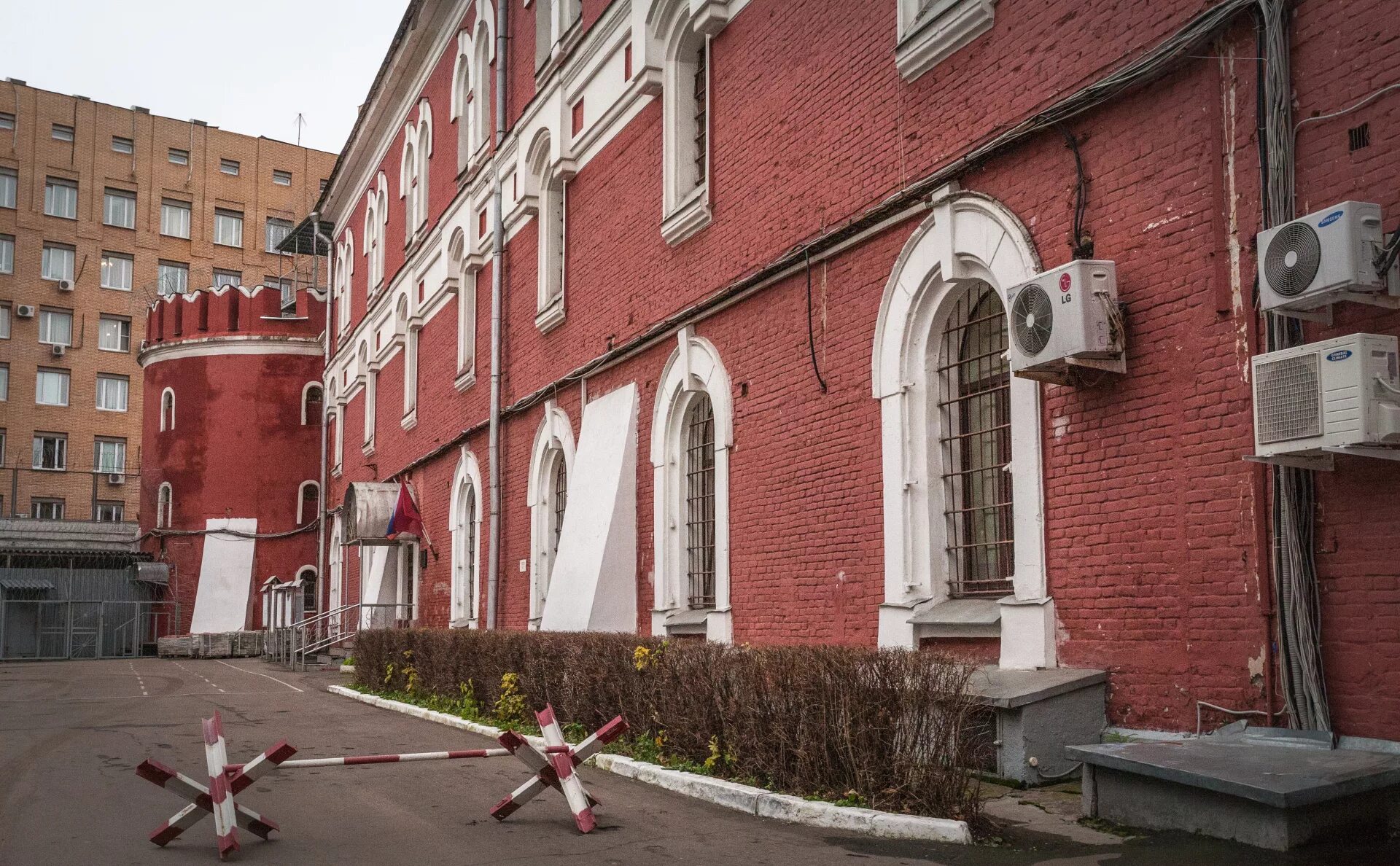 Бутырка бутырская. СИЗО-2 Москва бутырка. Бутырка тюрьма в Москве. Бутырская тюрьма Москва. СИЗО бутырка Москва.