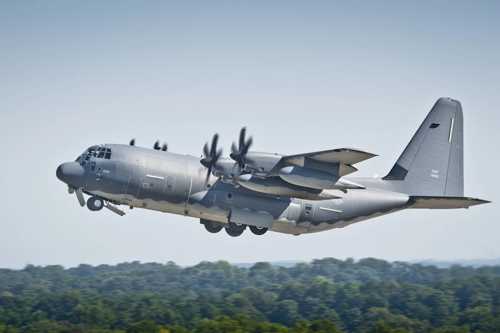 Ac 130j. HC-130j Combat King II. Lockheed Martin HC-130j Combat King II. Lockheed c130j Hercules самолет. C-130 Hercules.