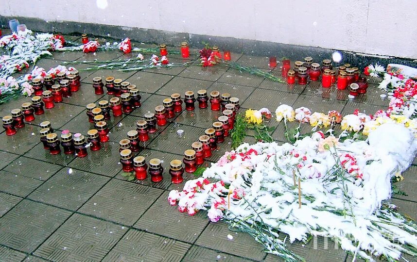 События 23 октября. Норд-ост теракт на дубровке. теракт на дубровке («норд-ост») (23.10.2002 — 26.10.2002, россия). теракт на дубровке норд ост 2002. 23 октября — 26 октября 2002 года — теракт на дубровке..