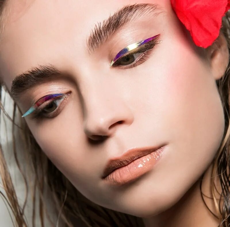 Современный макияж. Современные тенденции в макияже. Стильный макияж. Макияж губ. Модный сейчас макияж.