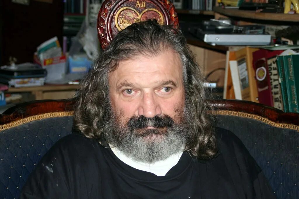 Николай васин битломан. Николай васин музей. Коля васин битломан. Коля васин музей битлз. Коля васин.