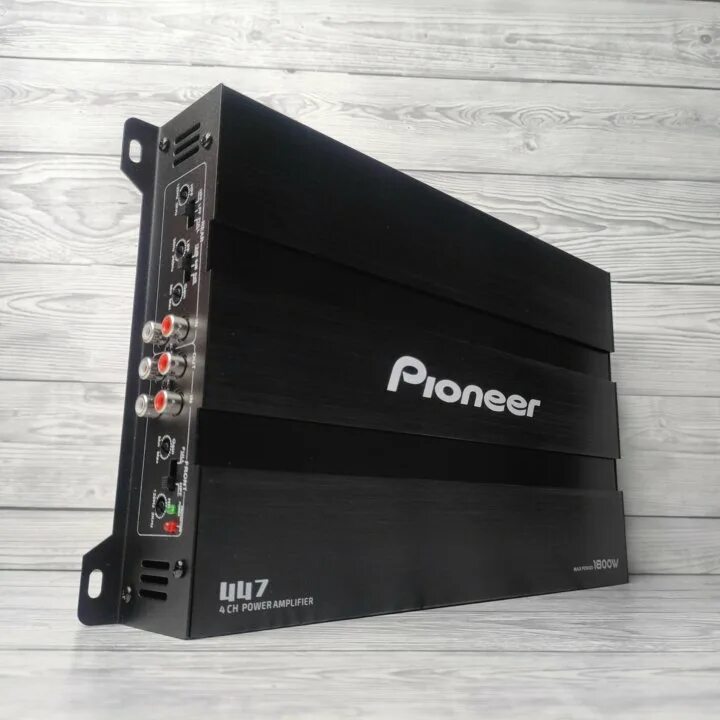 Pioneer усилитель 4х канальный. Усилитель Пионер 1800w. Усилитель Пионер 1800w 4 канальный. Усилитель Пионер 447 1800w 4 канальный.