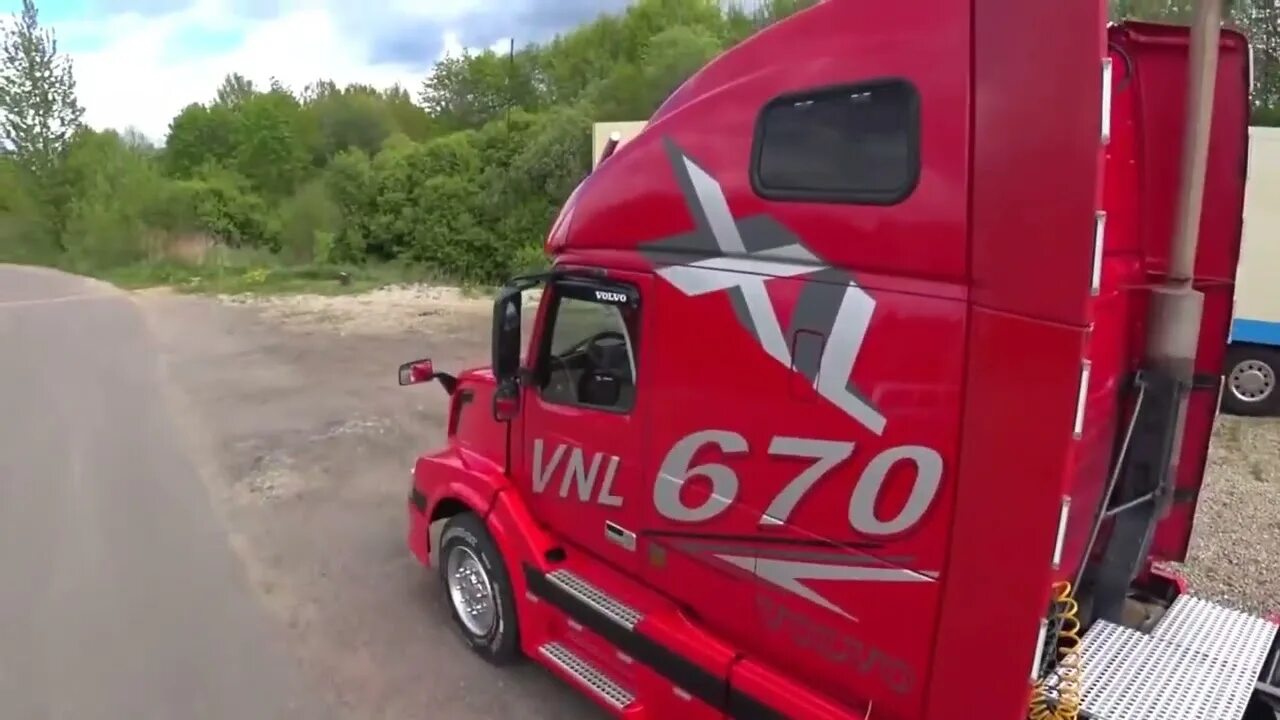 Дороги норвегии дальнобойщиков. Дальнобой браток. Карпуха тв дальнобой. Дальнобой тв. Роман миронов дальнобой.