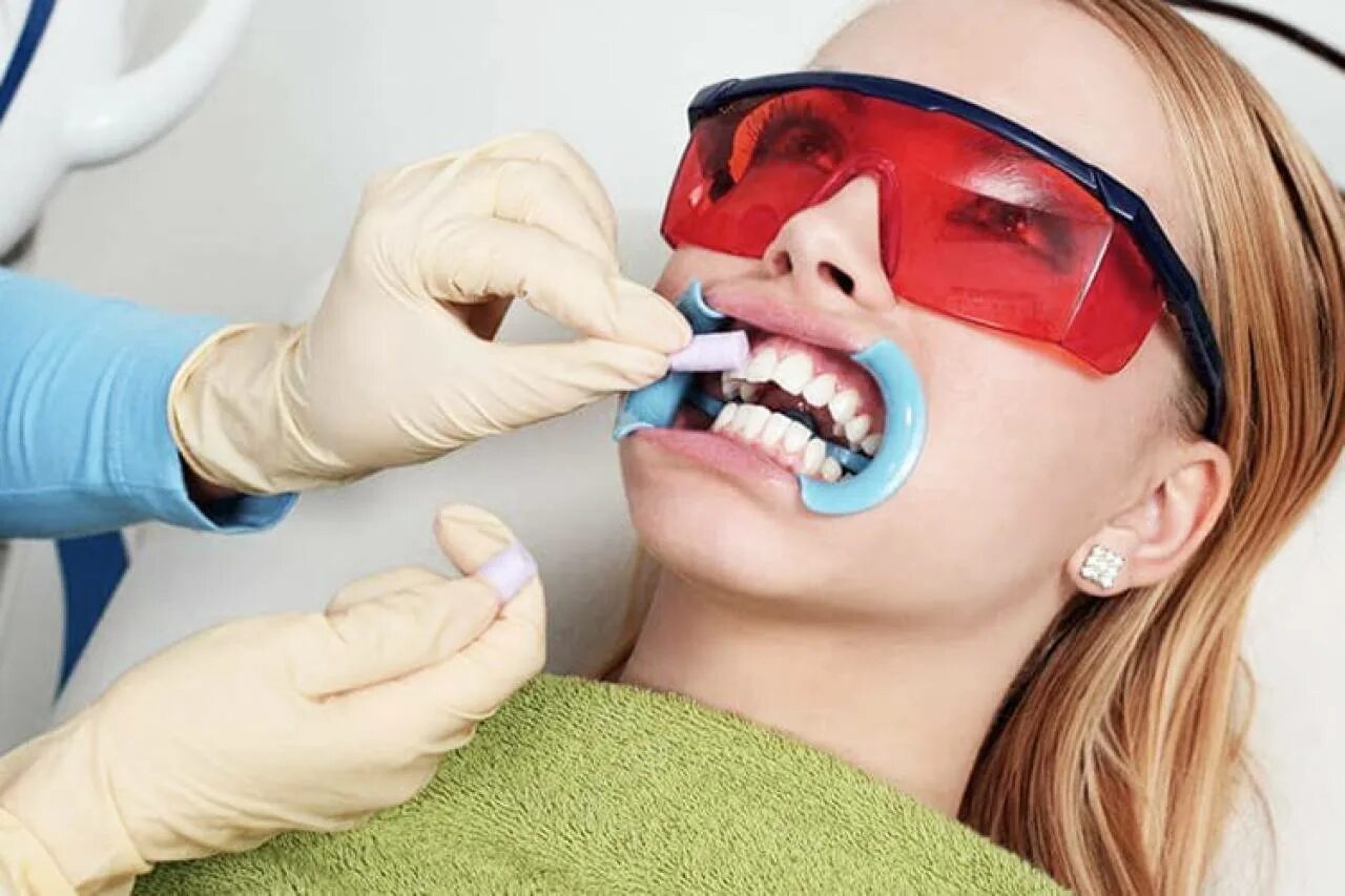 Гиперестезия в стоматологии. Чувствительность зубов на Холодное. Повышенная чувствительность зубов. Сильная чувствительность зубов