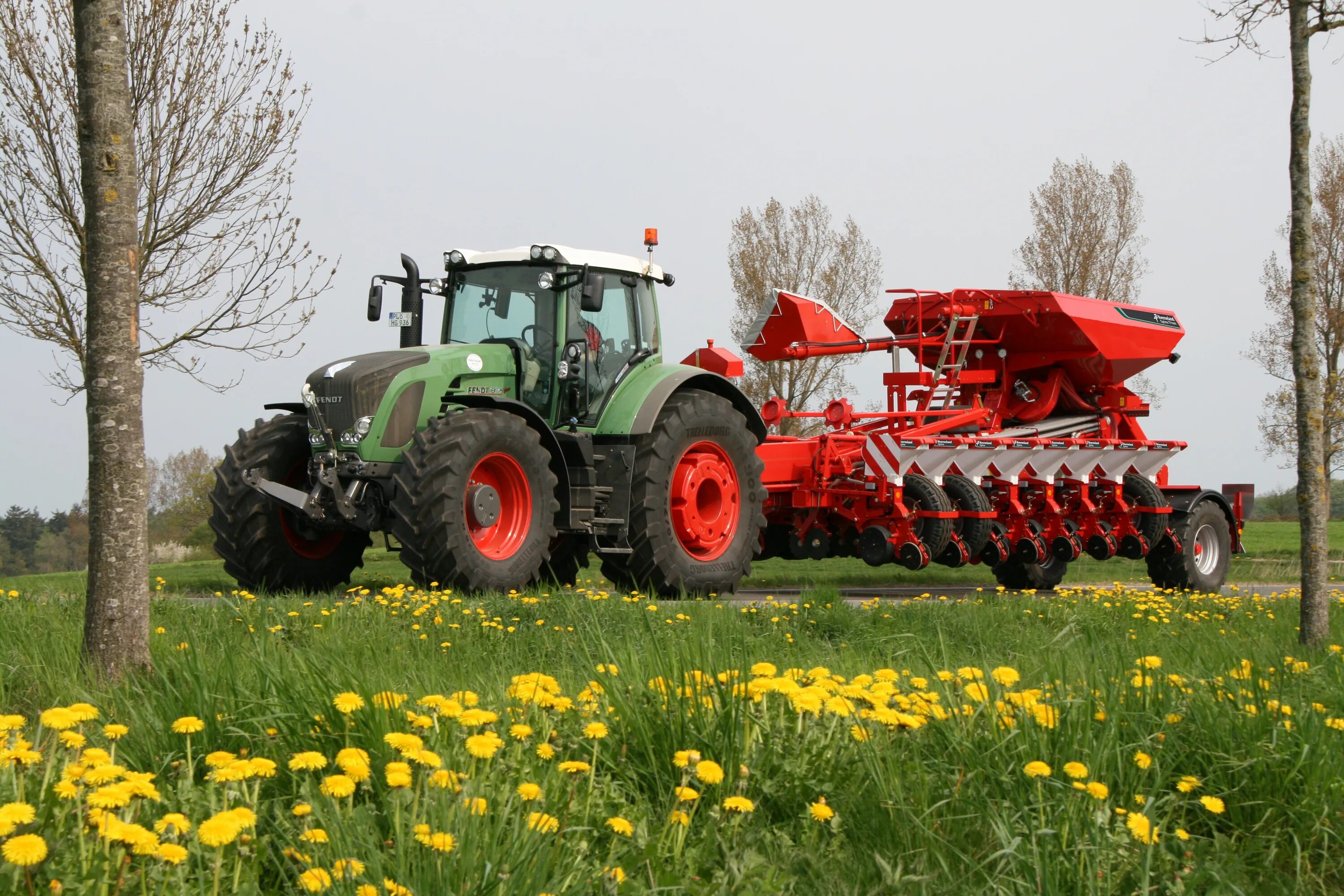 Сх про. Фендт 936. Kverneland Optima TFMAXI. Трактор сельхозтехника 2022. Трактор Fendt 936 с сеялкой.