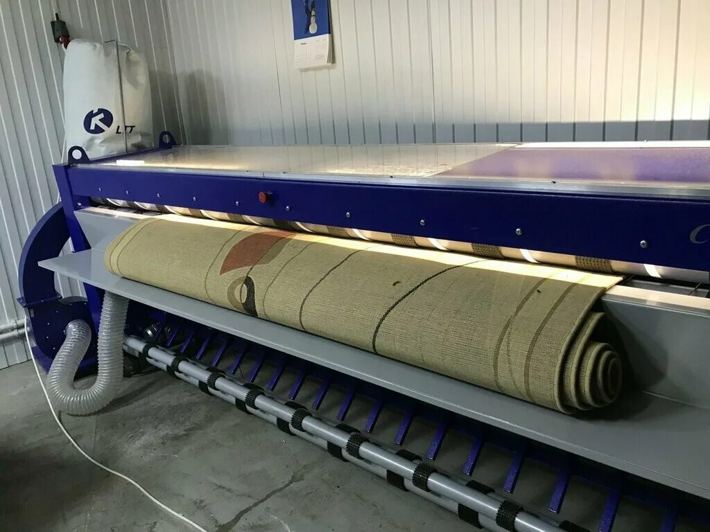 Профессиональная мойка ковров. Мойка ковров вывоз. Оборудование для стирки ковров. Мойка ковров с помощью триммера. Стирка ковров.