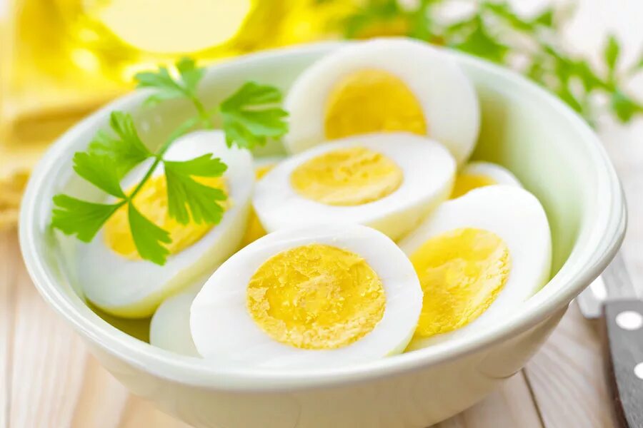 Зеленый желток. Вареные яйца. Яйцо отварное. Яйца вкрутую. Яйцо вареное вкрутую.