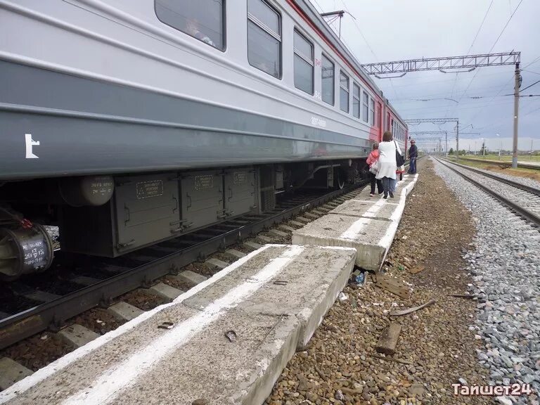 Байкальская Пригородная пассажирская компания. Электричка Тайшет Чуна. Поезда из Тайшета. Тайшет 2015 поезд.