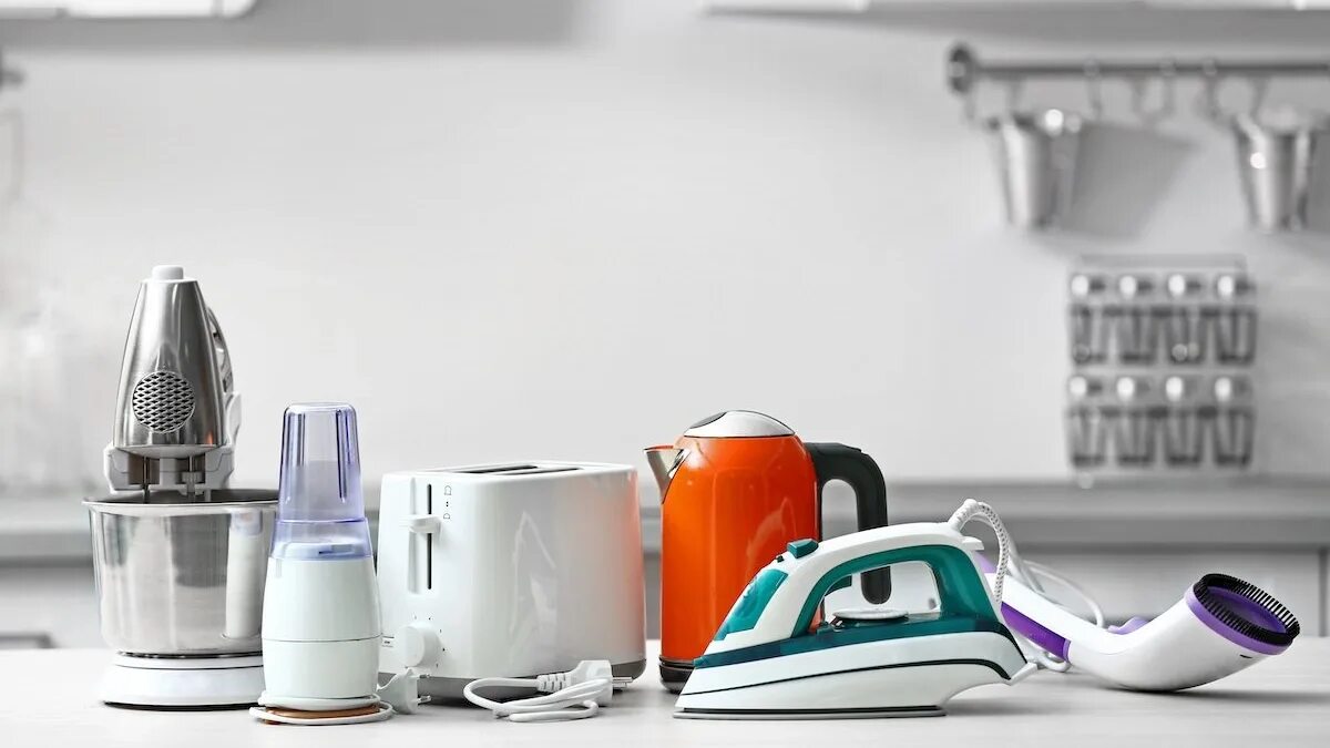 Мелкая бытовая техника что относится. Мелкая бытовая техника. Мелкобытовая техника. Кухня с бытовой техникой. Мелкая бытовая техника для кухни.