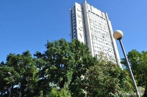 Мгсу вив. Мгсу территория. московский государственный строительный университет. студенческий городок москва. пруд мгсу.