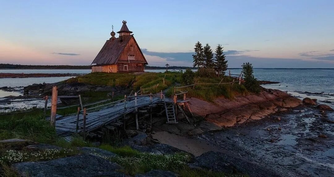 Карелия часовня церковь ильи. Деревня коккойла карелия. Карелия часовня церковь ильи. Варваринская часовня карелия. Часовня михаила архангела острова кижи.