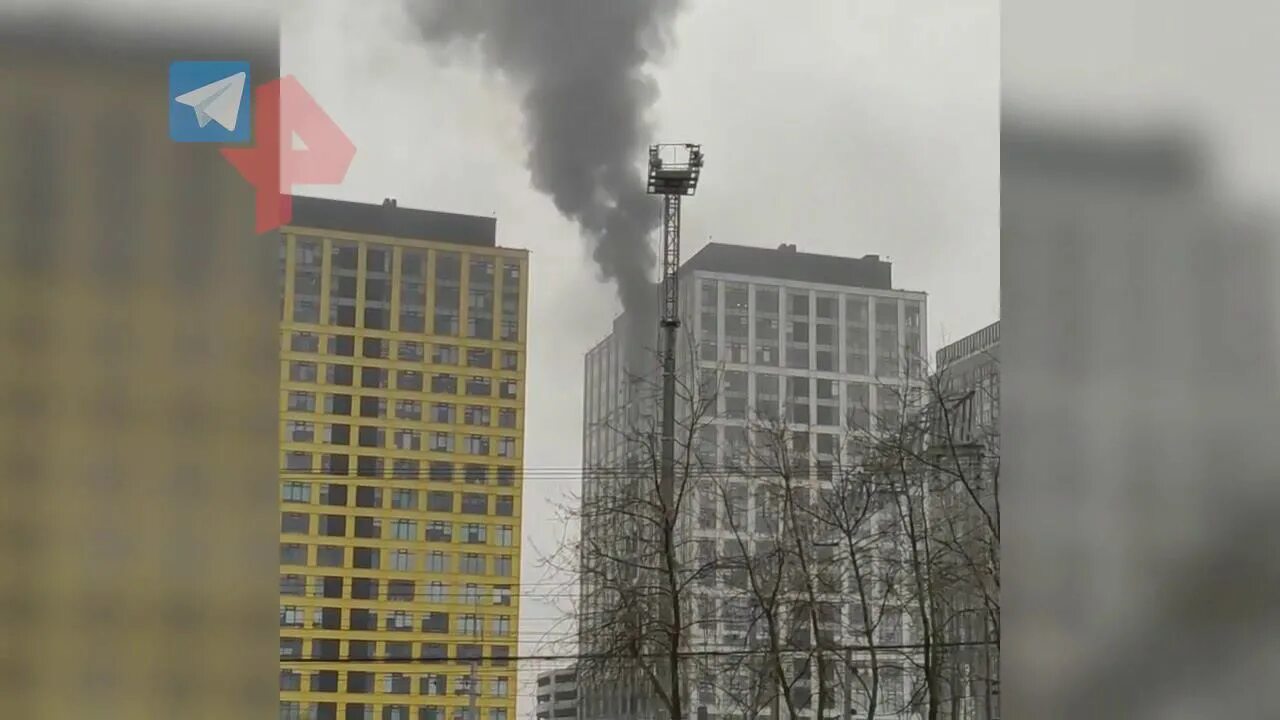 Пожар на савеловской сейчас. Савеловский рынок пожар. Пожар на савеловской сейчас. Пожар савеловский сити. Пожар савеловский сити.