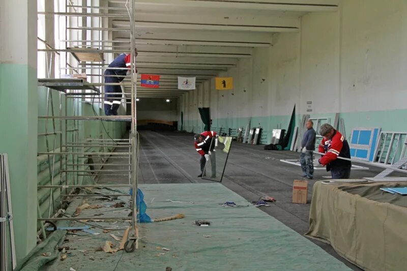 ремонт спортивного комплекса. днр донецк самый большой спорткомплекс. утц новогорск легкоатлетический манеж. спортивный зал интерьер. ремонт спортивного комплекса.