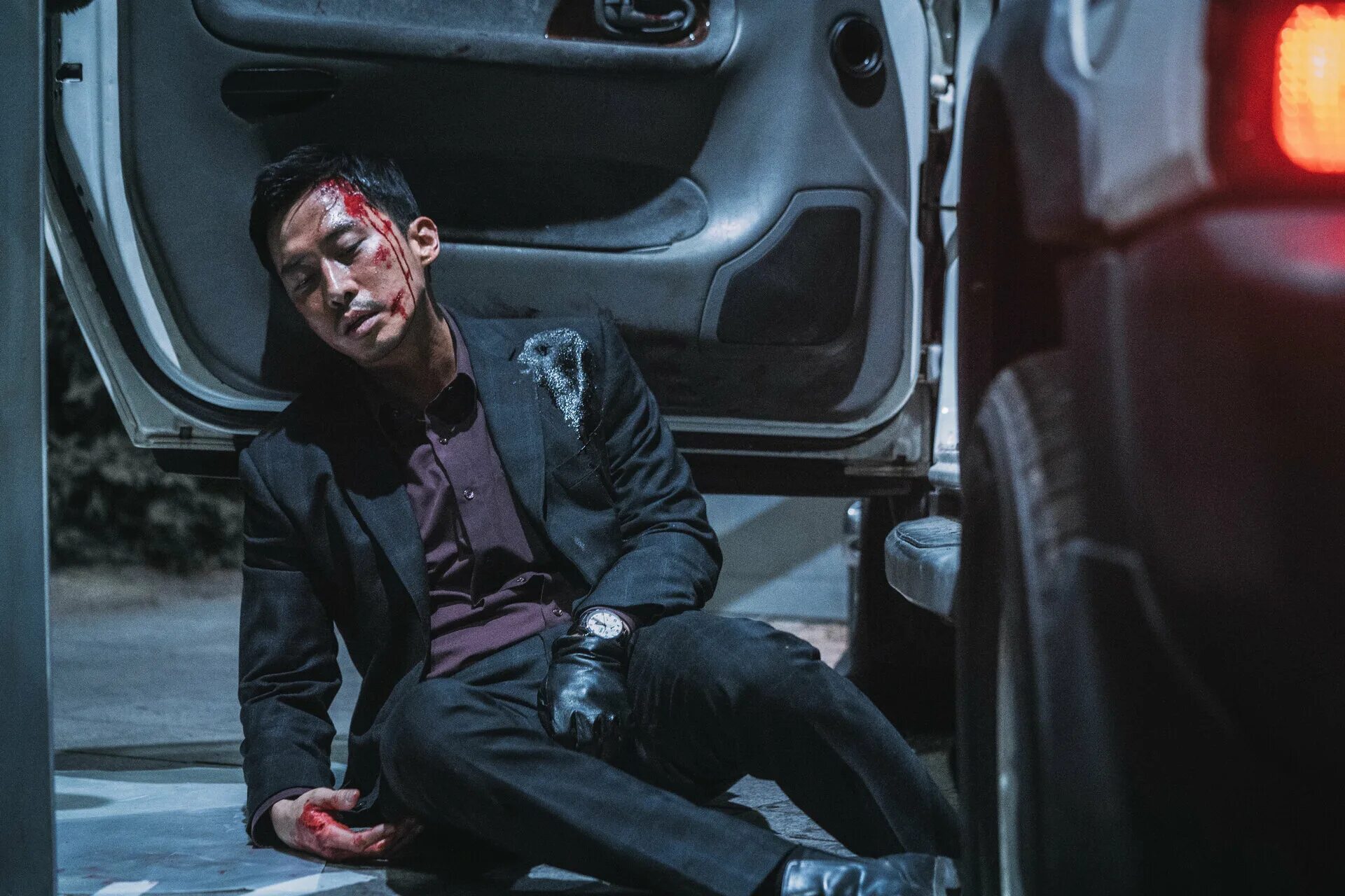 Ускользающий человек фильм 2021. Ускользающий человек 2020. Ускользающий человек фильм 2020. Пак чи-хван криминальный город. Ускользающий человек фильм 2022.