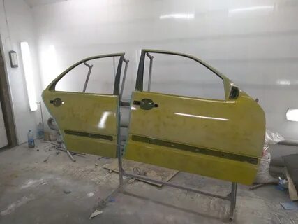 Покрасить дверь автомобиля