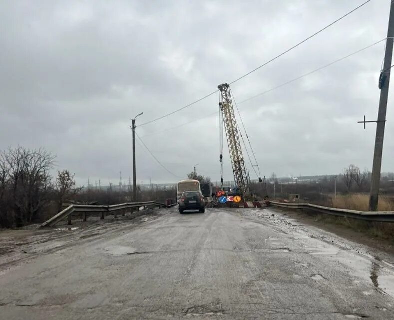 Мост в сарапуле удмуртия. Мост в сарапуле удмуртия. Мост по улице гончарова в сарапуле. Сарапул мост. Мост через речку.