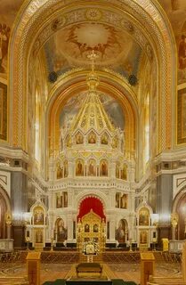 Церковь внутри и снаружи