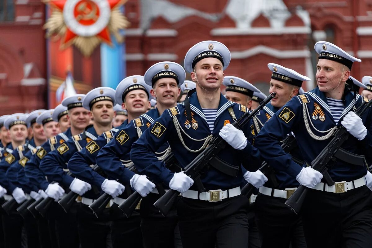 Военный парад. Солдаты на параде. Военный парад Россия. Солдаты России на параде.
