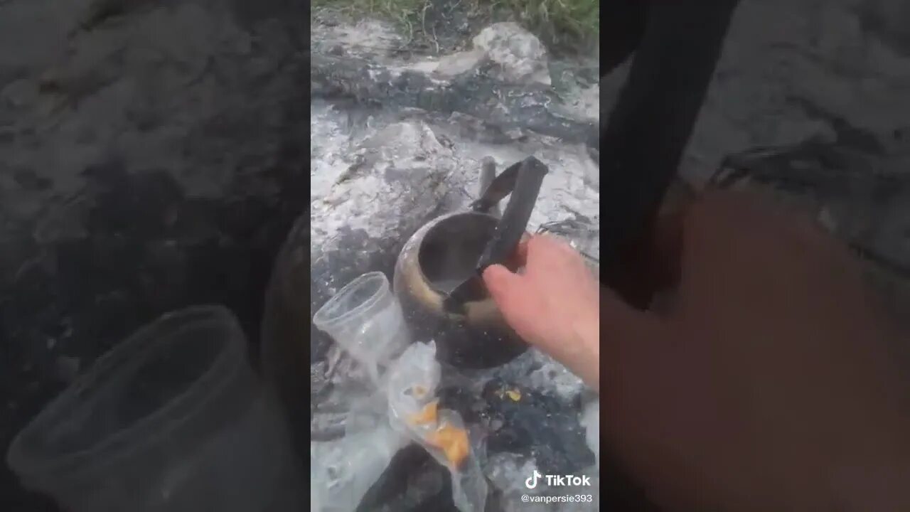 Летняя рыбалка. На рыбалке кто будет чай. На рыбалке кто будет чай. На рыбалке кто будет чай. Видео селигер рыбалка.