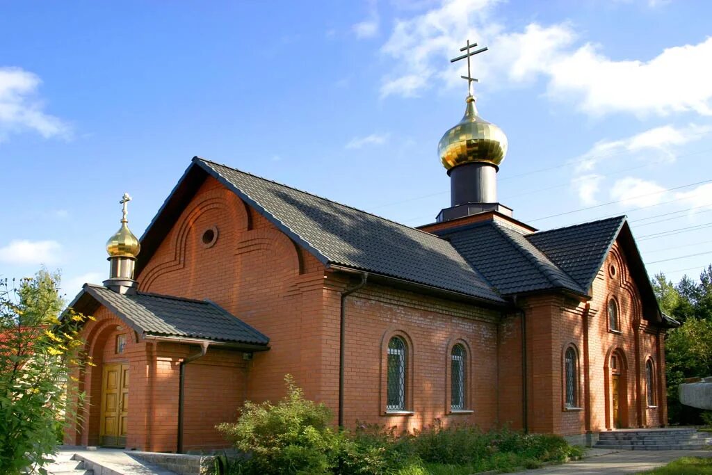 Переехать раменский. Храм преподобного Сергия Радонежского. Кратово Церковь Сергия Радонежского. Храм преподобного Сергия Радонежского, дачный посёлок Кратово. Храм Сергиевского Радонежского.