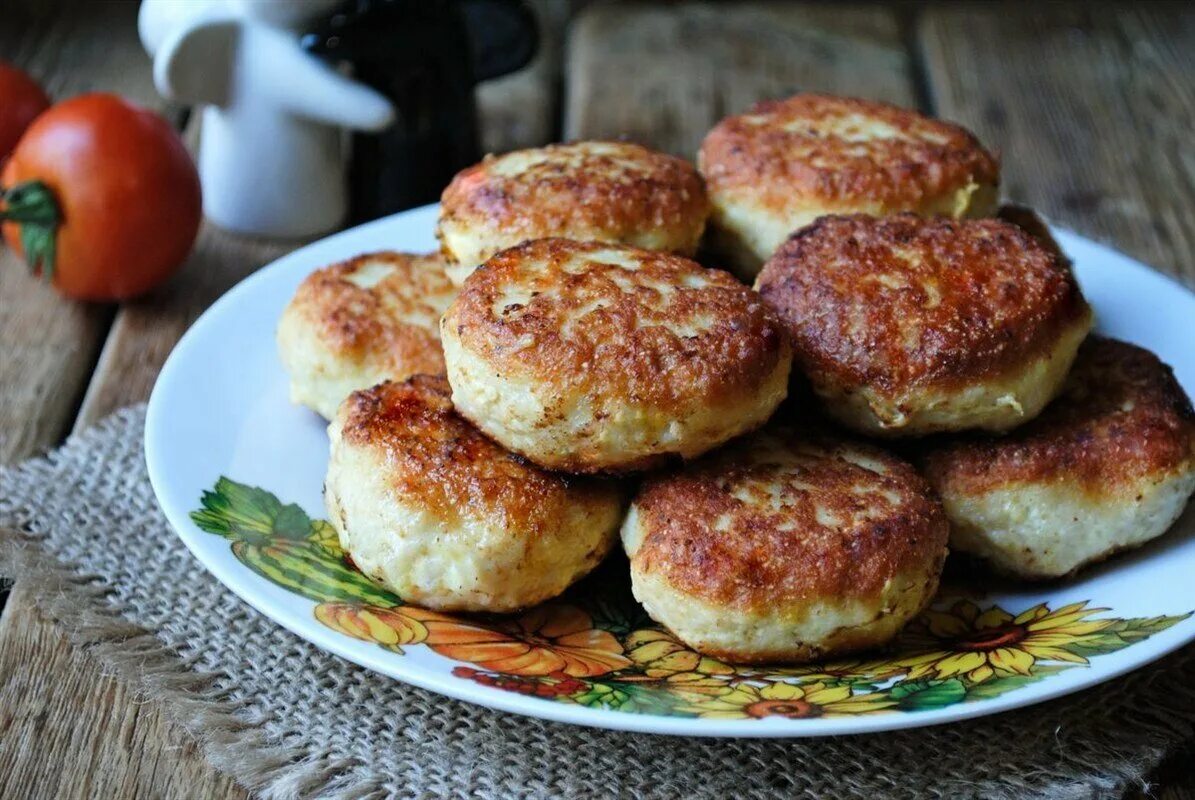 Рецепт вкусных котлет с манкой. Котлеты. пышные котлеты. биточки из фарша. куриные котлеты.
