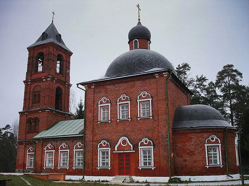 Черноголовка ногинский район. Храм в черноголовке. Село макарово черноголовка. Храм в черноголовке. Никольский храм макарово.