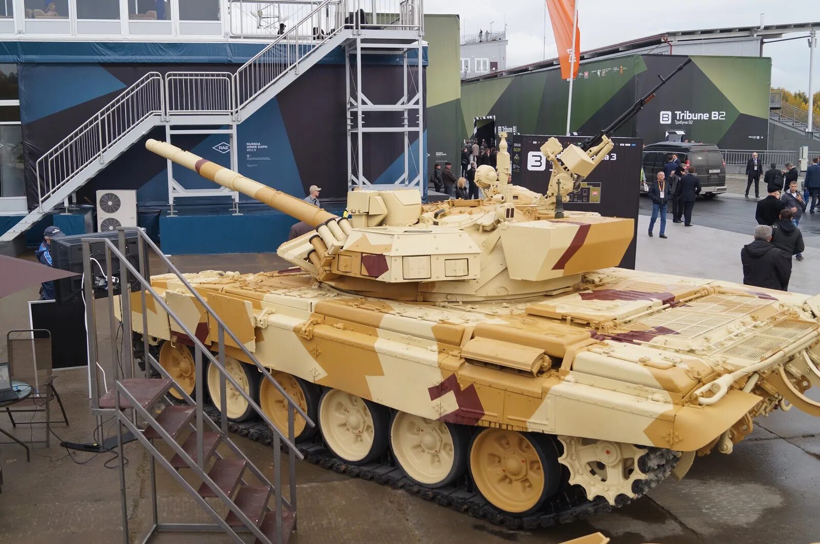 Каз "арена-м" на т-90м. Т-72б3 с каз арена-э. Танк т72б3. Т-90м с каз арена. Т-72 б3м с каз арена.