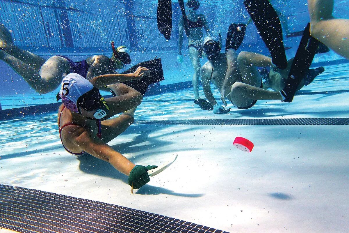 Подводный хоккей (Underwater Hockey). Необычные виды спорта. Необычные спортивные игры. Хоккей купание
