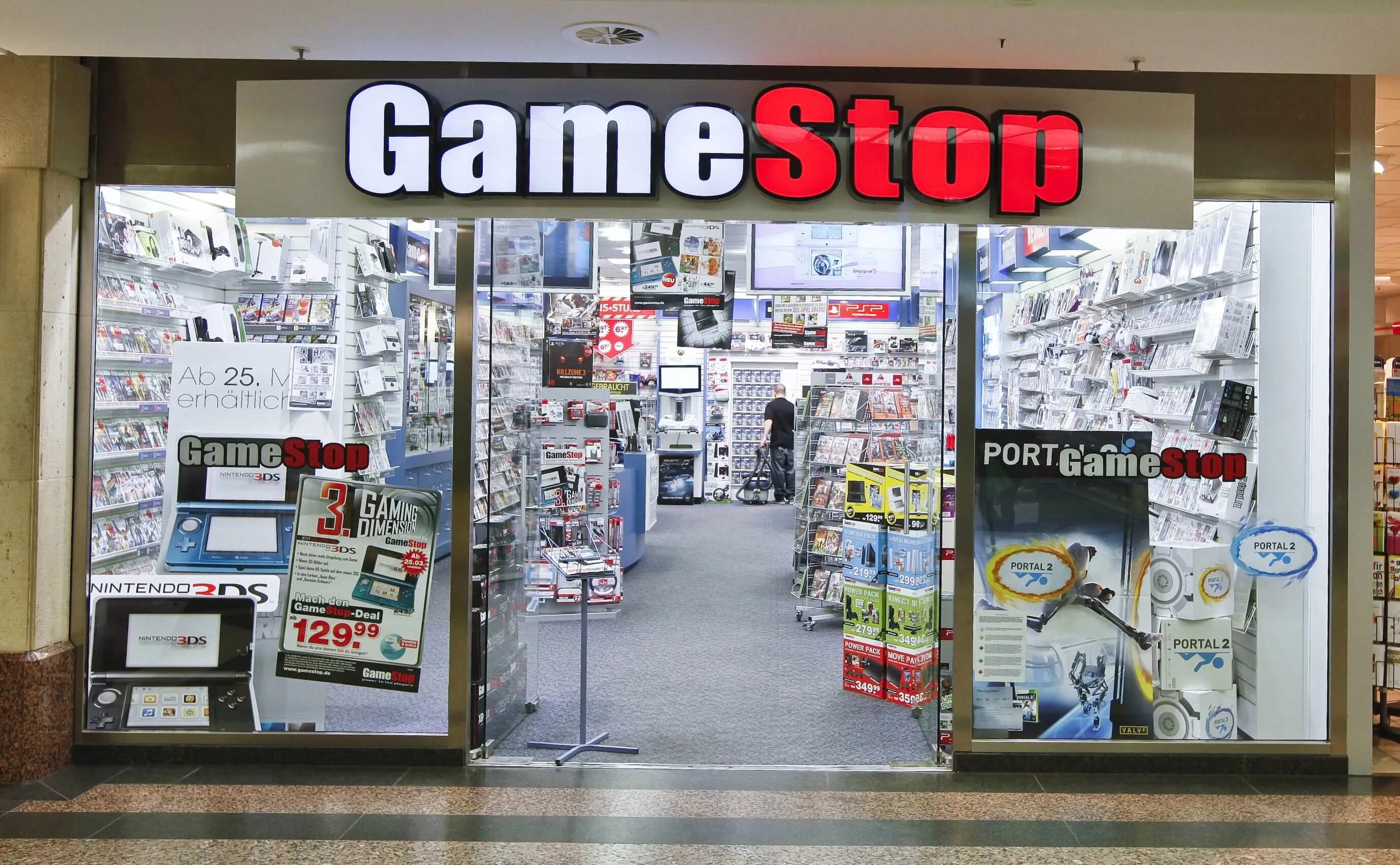 Play game stop. GAMESTOP. GAMESTOP игра. GAMESTOP New Generation. GAMESTOP Conroe.