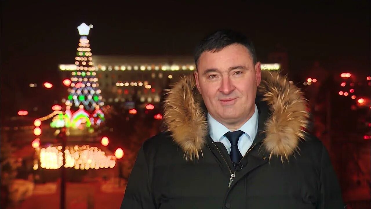 Новогодний мэр. Мэр Иркутска 2023. Мэр Иркутска 2022. Мэр Иркутска Руслан Болотов. Иркутский новый год.