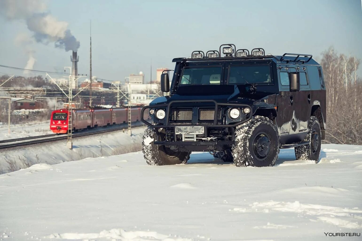 ГАЗ 2330 тигр. Внедорожник «тигр» (ГАЗ-2330). ГАЗ-2330 тигр Гражданская. ГАЗ-233001 «тигр». Гражданская версия автомобиля