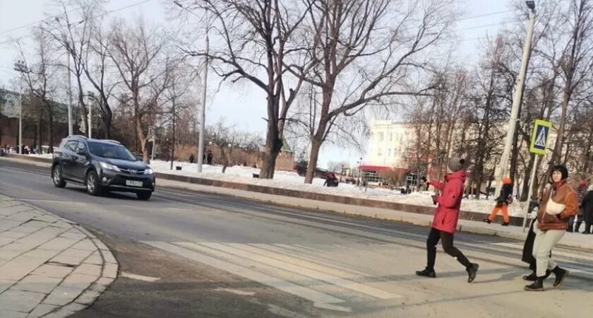 Нижний Новгород весной. Похолодание в городе. Начало весны в городе. 9 ощущается