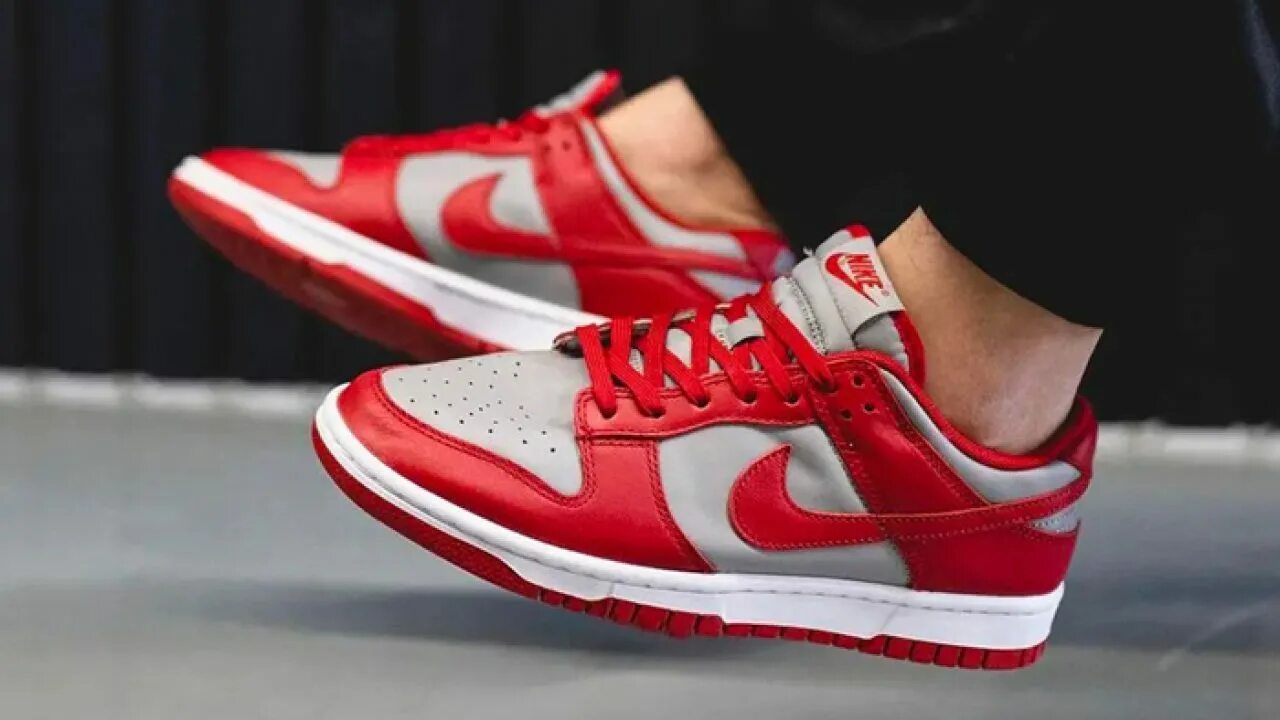 Dunk оригинал купить. Nike Dunk Low University Red. Nike Dunk Low UNLV University Red. Nike Dunk Low Retro Medium Grey Varsity Red UNLV. Nike SB Dunk Championship Red.