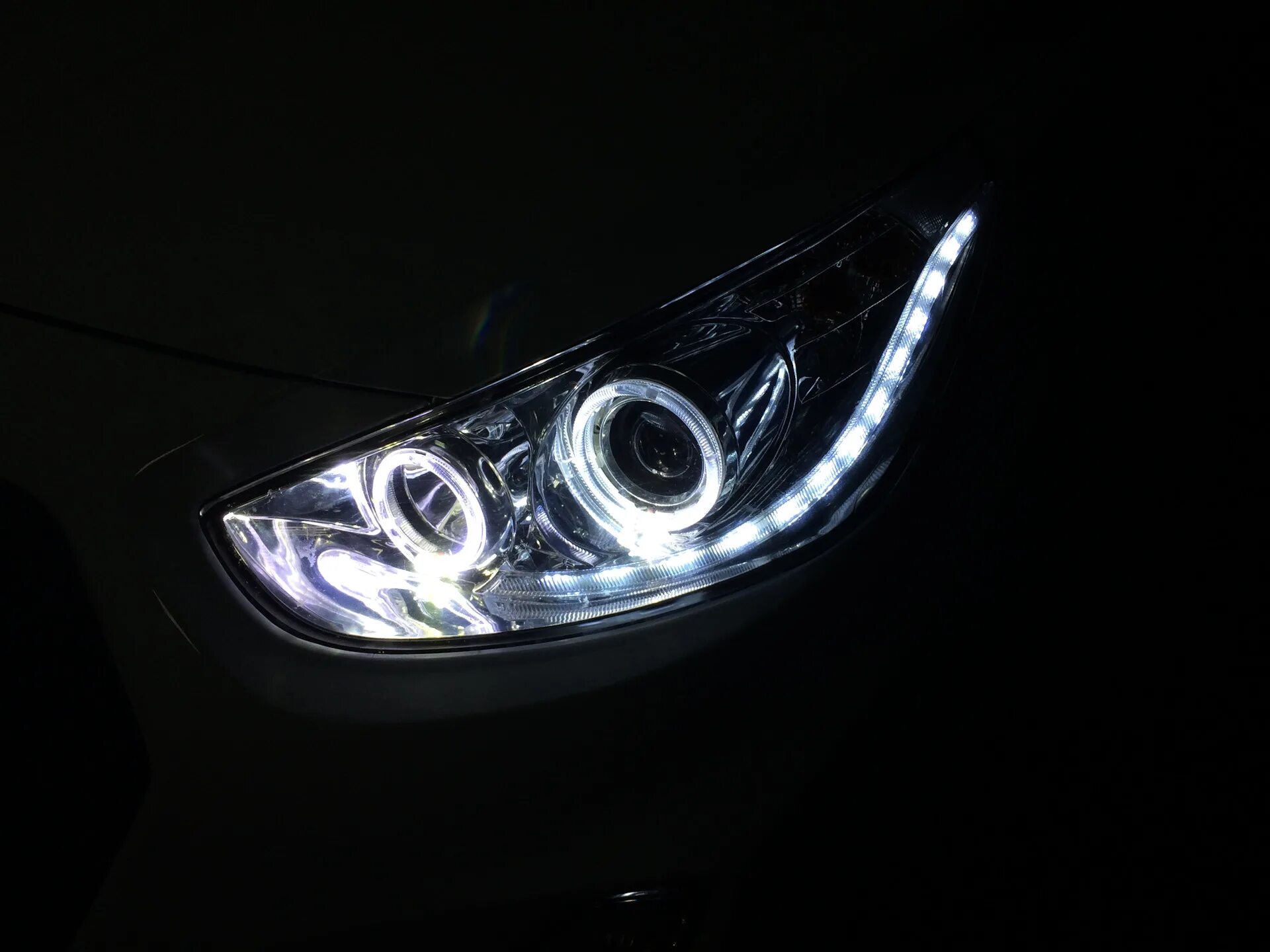 обновленные фары - Hyundai Solaris, 1,6 л, 2011 года тюнинг DRIVE2