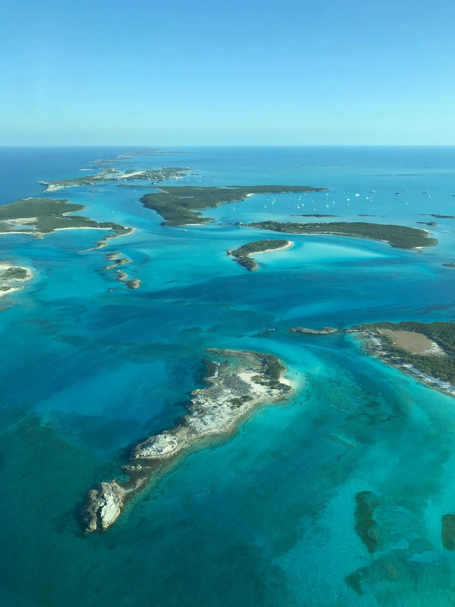 Better and island. "Багамские острова". Багамские острова с самолета. Пиг-Бич Багамские острова.
