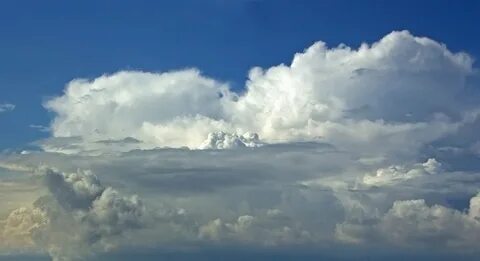 На картинке: ОБЛАКА.