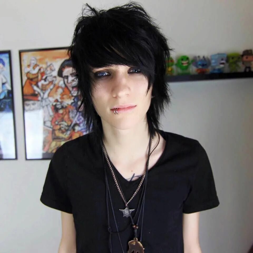 Эмо тощие. Джонни гилберт. johnnie guilbert с чёрными волосами. johnnie guilbert emo. эмо бои джонни.