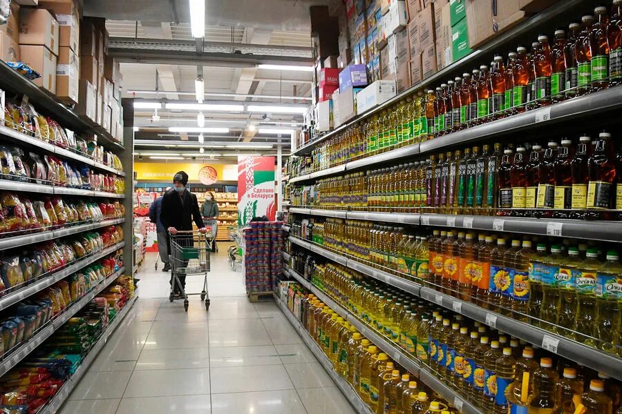 Магазин продукты. Продукция становится товаром. Рост цен в магазинах. Покупатель в магазине. Открылся новый магазин продуктов.