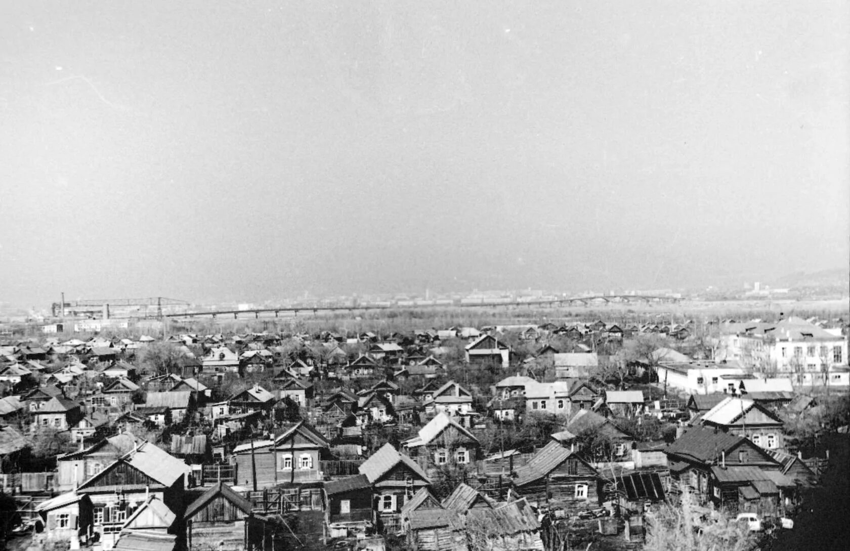 Энгельс. Коммунарная площадь, вид на городской парк Фотографии старого Саратова