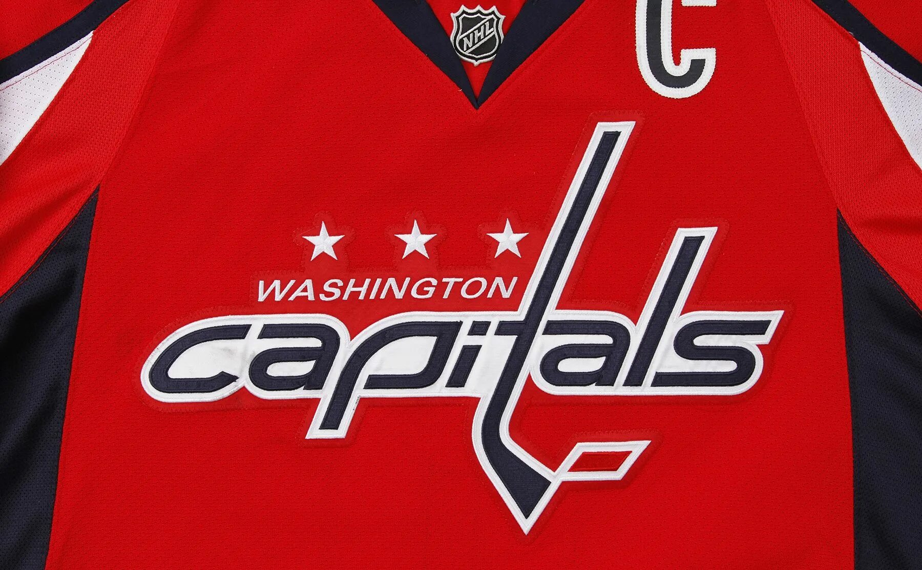 Хк кэпиталз. NHL Washington Capitals. Вашингтон Кэпиталз эмблема. Вашингтон Кэпиталз картинки. Capital логотип.