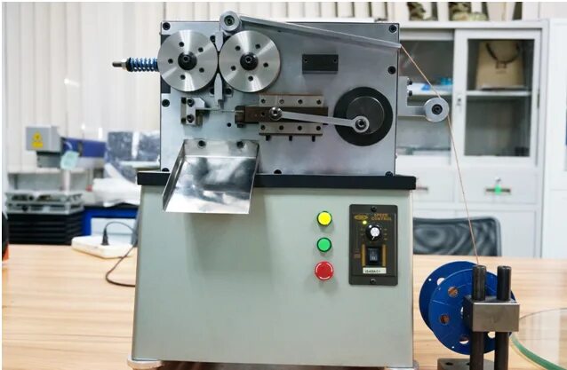 Automatic cutting. Станок АТМС. Машинопечатные машины и механизмы. Automatic notching Machine ISO 16770. Machinery MC 2022a.